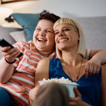 Couple watching tv 2152855201