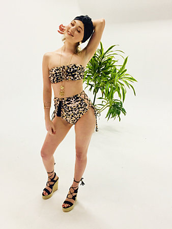Billie In Bikini